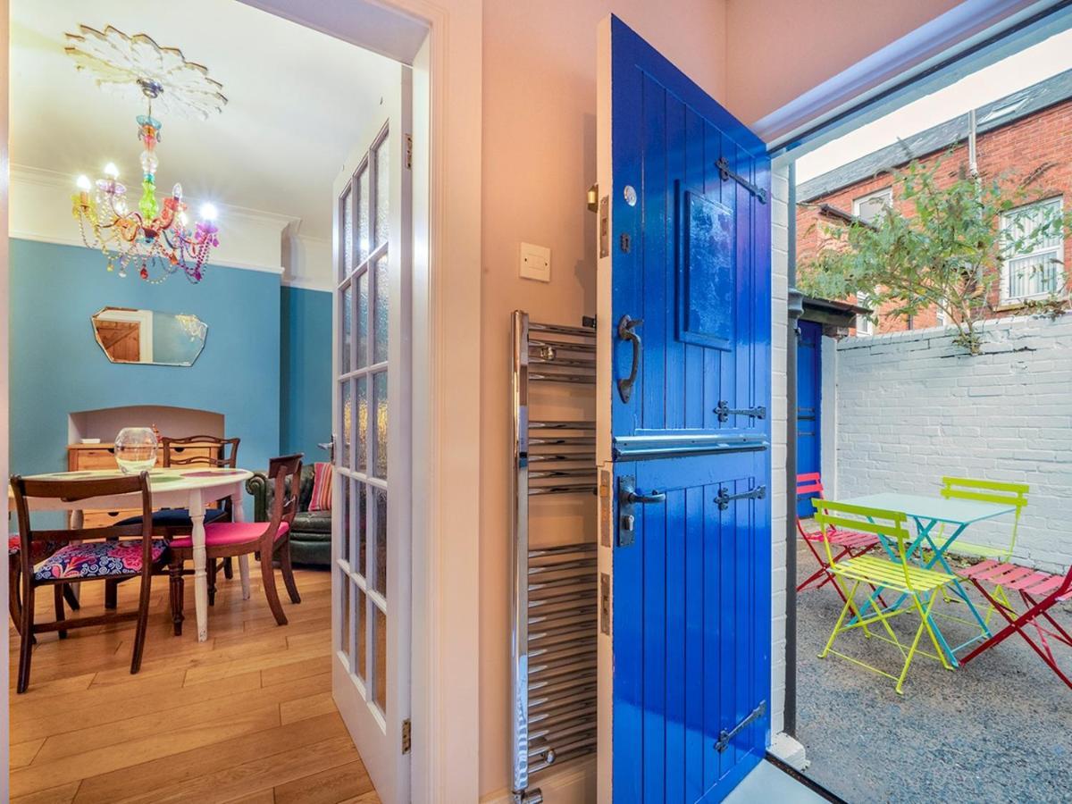 Pass The Keys Colourful, Quirky Artist-Owned 3 Bed Next To Cafes Vila Belfast Exterior foto