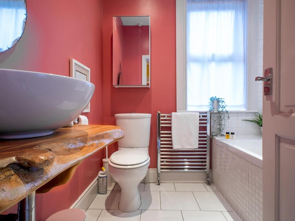 Pass The Keys Colourful, Quirky Artist-Owned 3 Bed Next To Cafes Vila Belfast Exterior foto