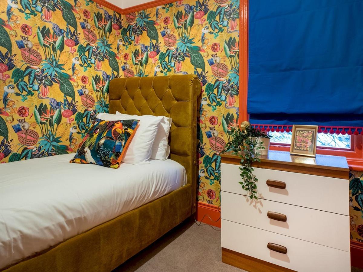 Pass The Keys Colourful, Quirky Artist-Owned 3 Bed Next To Cafes Vila Belfast Exterior foto